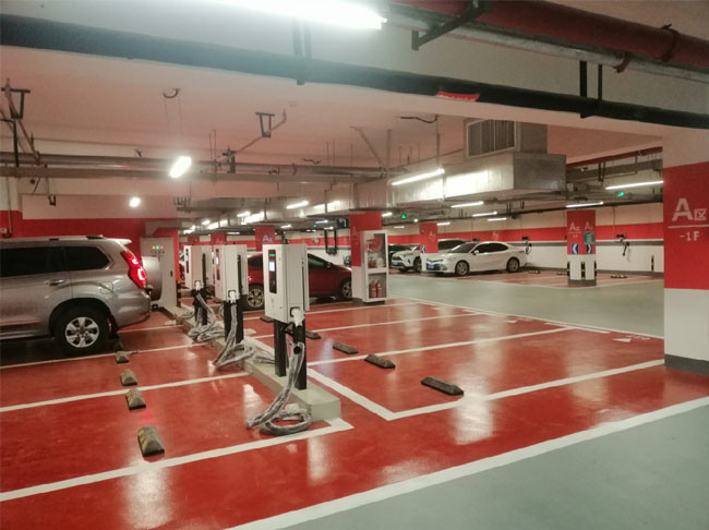 Laatste bedrijfscasus over Commerciële het Laden van 40KW gelijkstroom EV Post