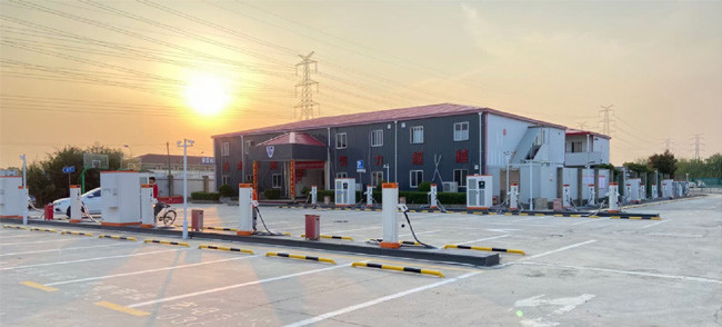 Laatste bedrijfscasus over Road EV van Shanghai Gudai het Laden Post